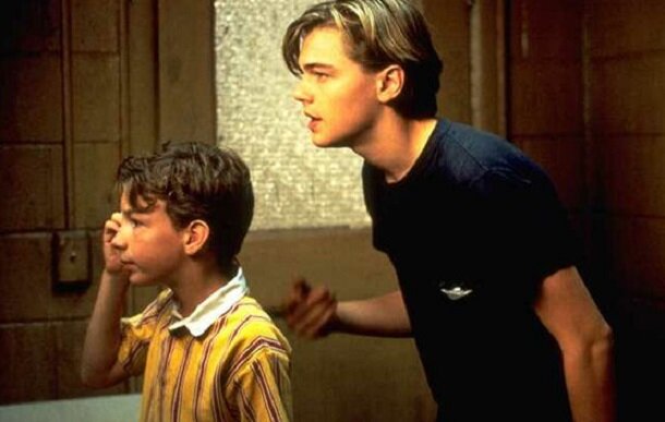 Семейная драма 1996 года режиссера Джерри Цакса под названием "Комната Марвина". По пьесе Скотта Макферсона.-2