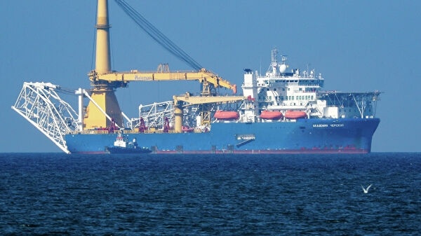 Трубоукладчик "Академик Черский" фото из открытых источников.