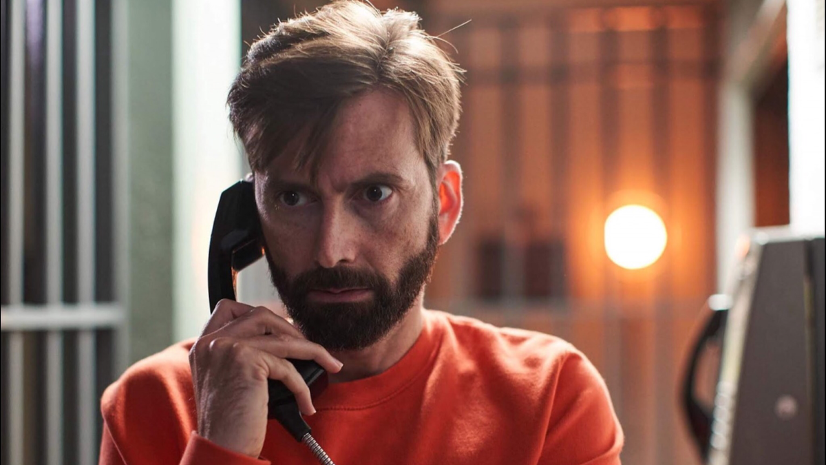 Кадр из сериала «Падение в мёртвые воды»