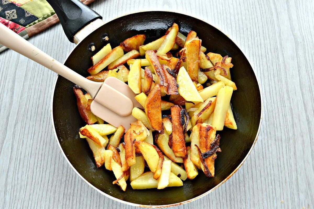 Картошка жареная на сковороде рецепт с фото