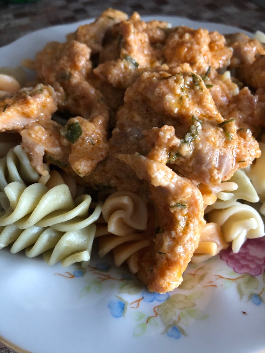                                       Простой рецепт макарон с курицей