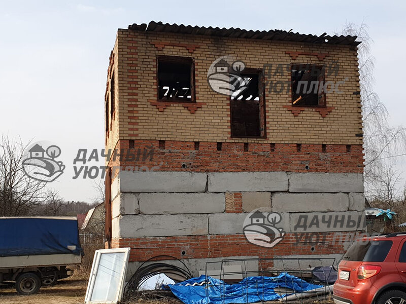 Вид участка до сноса кирпичного дома
