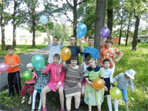 В Арзамасском детском доме-интернате появится соляная пещера. На производство «пещеры» пойдет 1700 кг соли - она покроет все поверхности помещения. Кроме того, соль также будет поступать в воздух через специальные распылители в виде аэрозоля. 