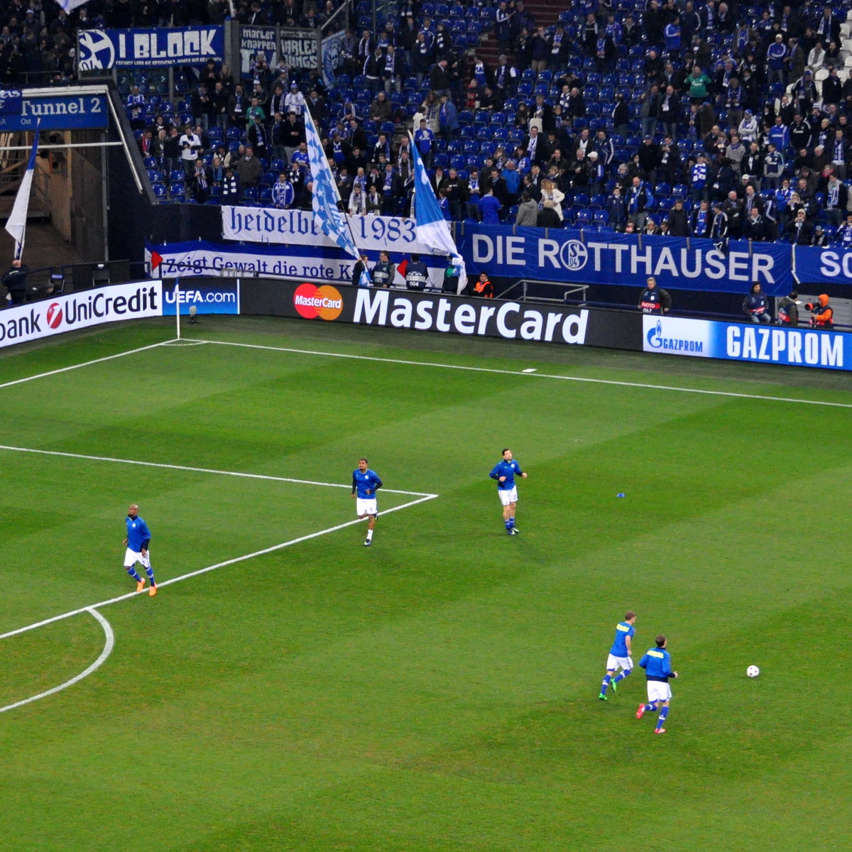 Разминка команды Шальке-04 перед матчем с мадридским Реалом. Дортмунд, 2014 год. Фото из личного архива