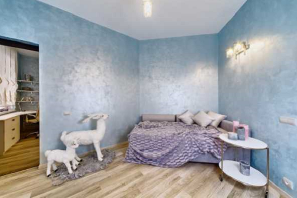 Примерно так выглядит наша комната