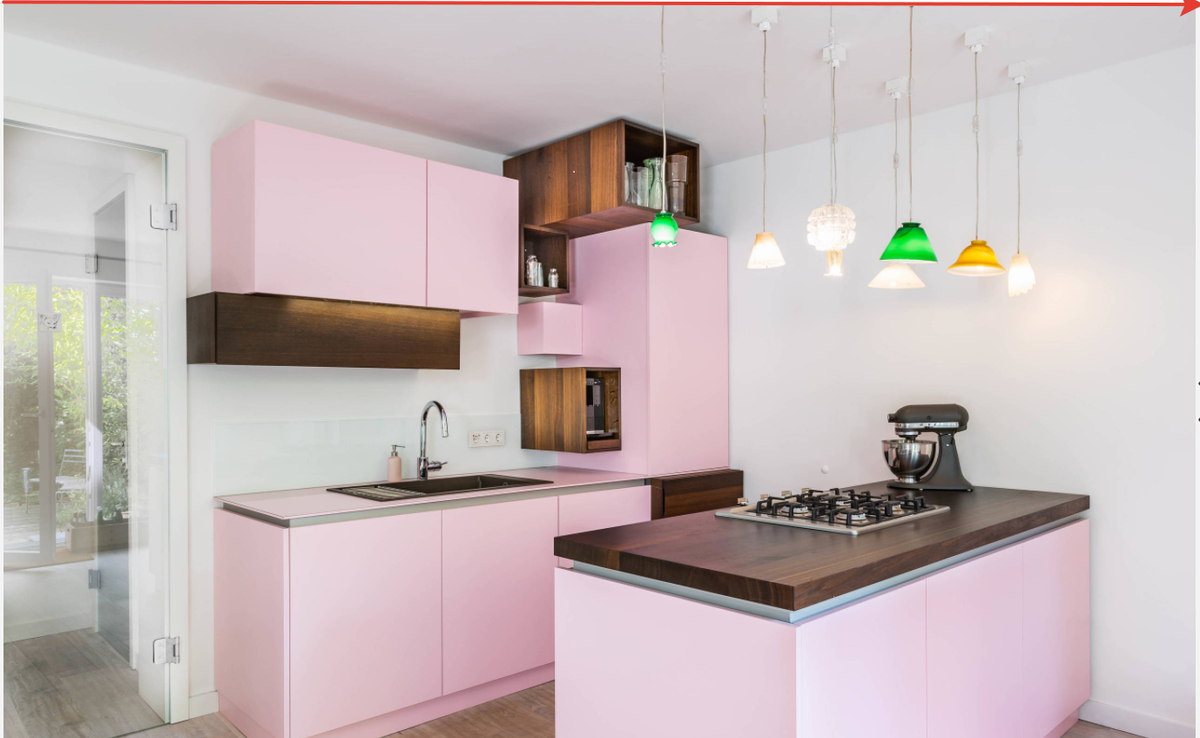 Подвесы над столом - очень актуально.