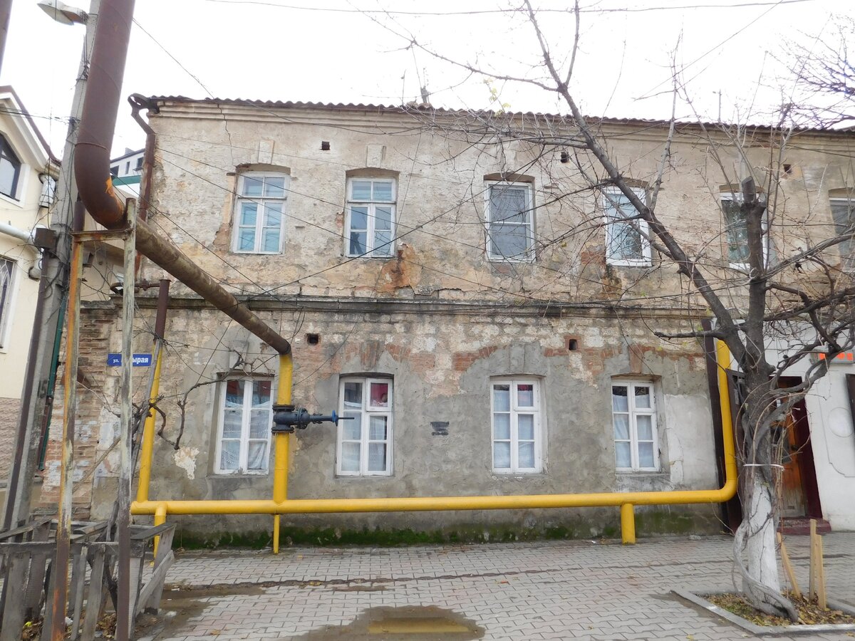 Каменный дом на Батырая