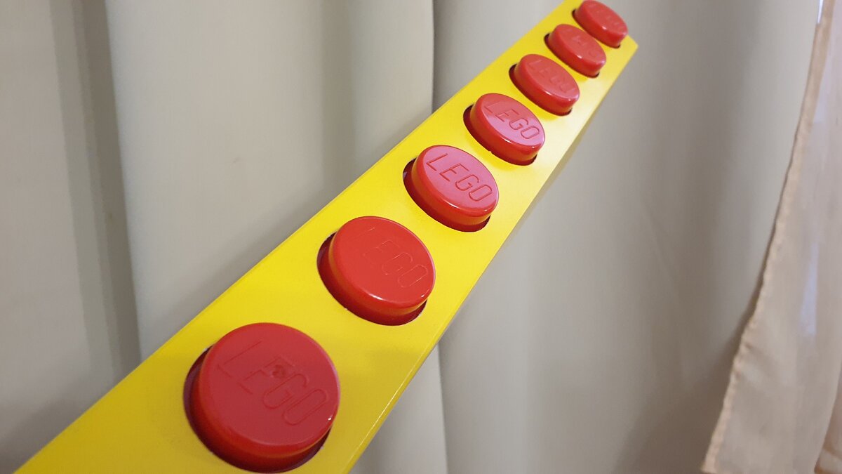 Естественно, кейсы соединяются между собой. Как и любые другие кубики лего