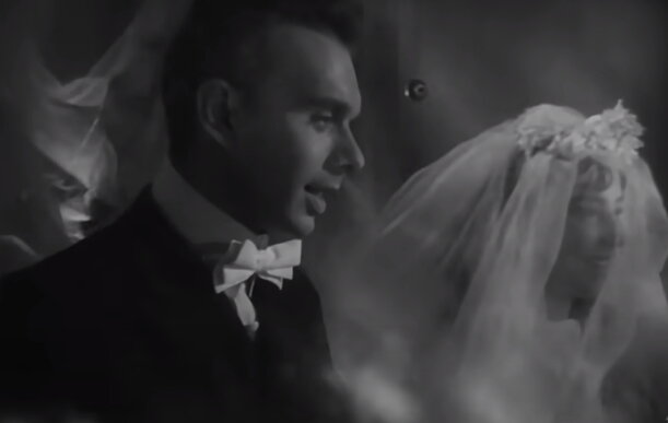 Кадр из фильма "Летят журавли" (1957)