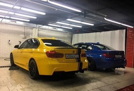 BMW F30, в цвете организации игрока.