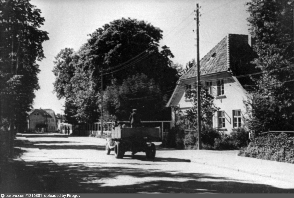 Улица Комсомольская, 1947 год. Фото: pastvu.com