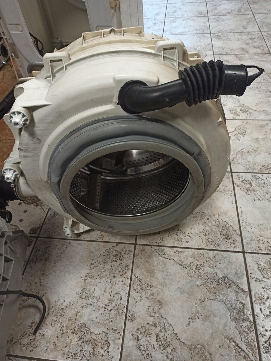 Пластиковый бак стиральной машины автомат - авторское фото ©