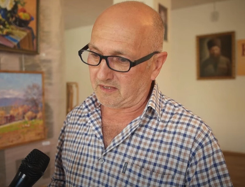 На фото: Низами Игидалиевич Ахмедханов. 