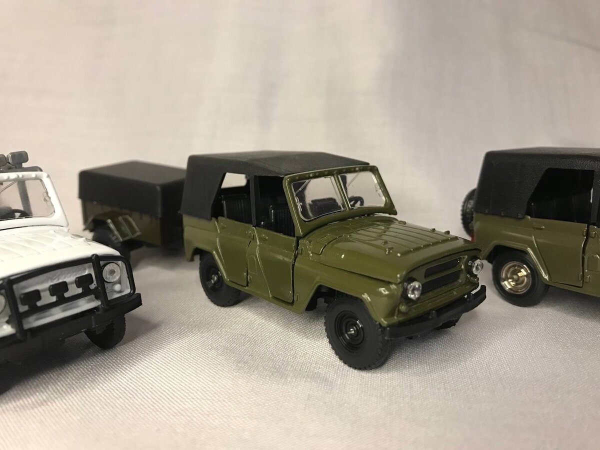 Уаз 469 с прицепом, ~1993.