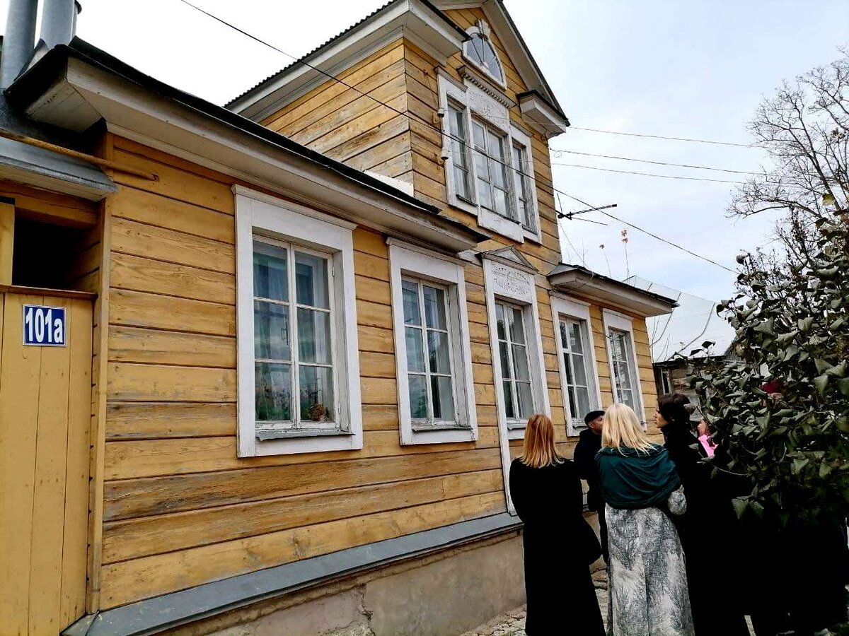 Те, кто был побогаче могли надстраивать мезонин. Личное фото