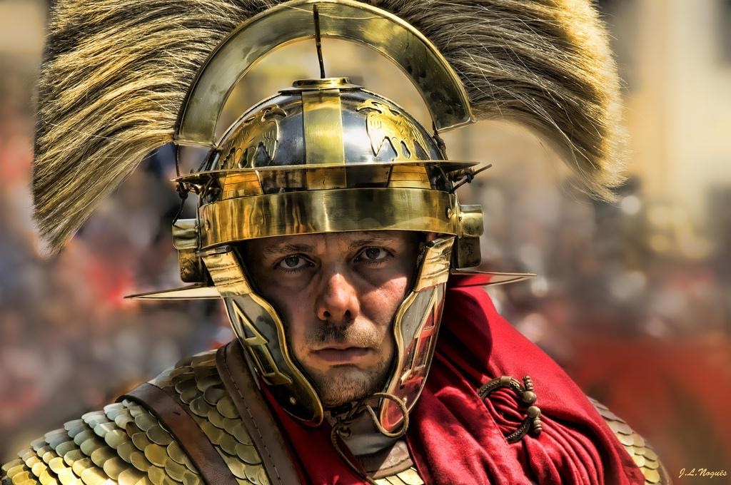 Как назывался римский воин. Римский легионер Центурион. Рим Легион Центурион. Римский воин Центурион. Римский воин легионер.