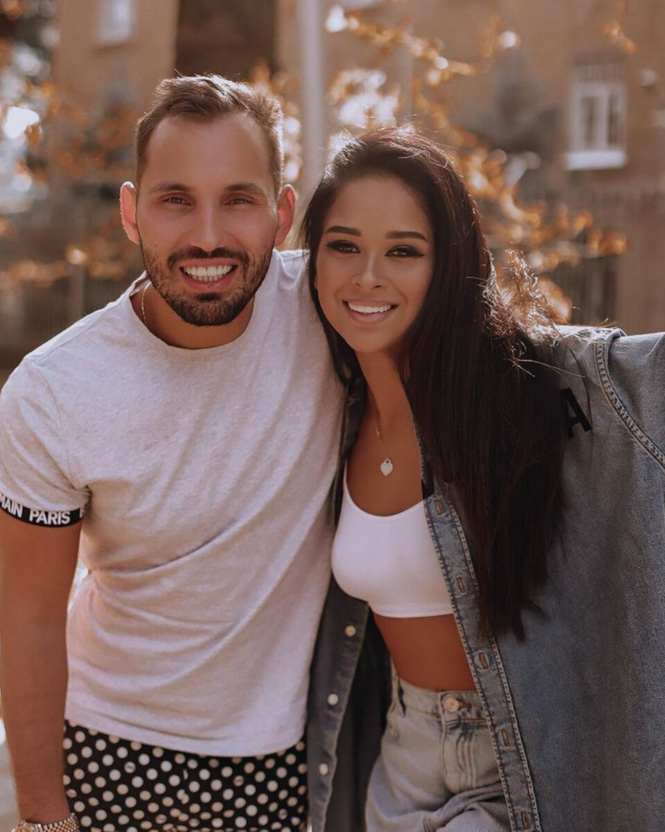 Алина Акилова и Коля Сердюков. Фото: https://www.instagram.com/p/CFRy8_qqNpd/?utm_medium=copy_link