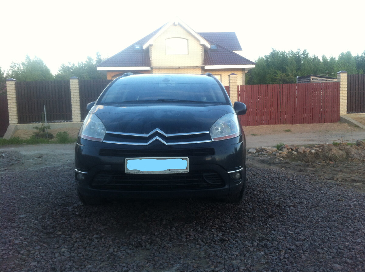 Фото автора! 2013 год - Citroen Grand C4 Picasso