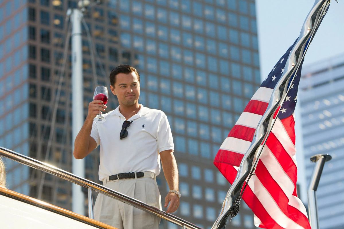 Кадр из фильма The Wolf of Wall Street, 2013