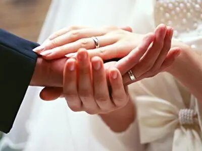 У людей вазопрессин больше влияет на мужчин, а окситоцин больше на женщин