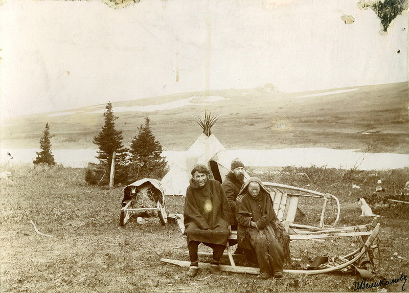 Стоянка вогулов у Вишеры. Фото из областного краеведческого музея