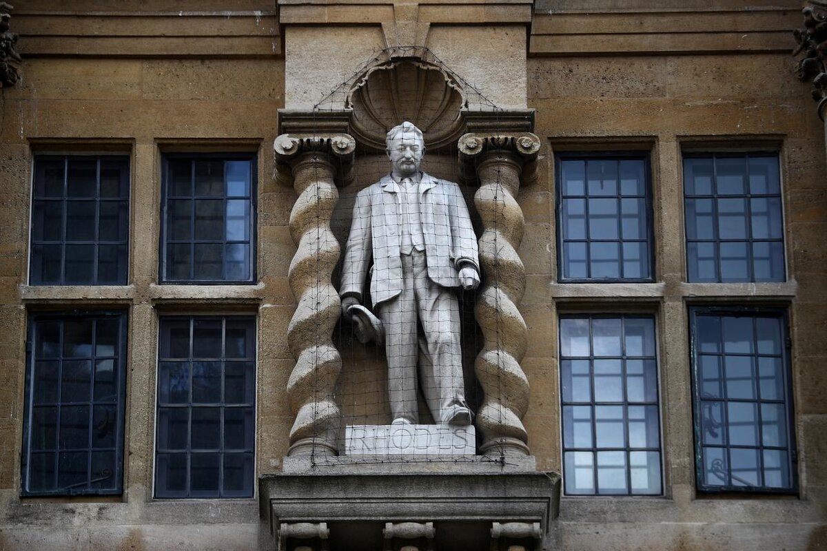 Памятник Сесилу Родсу