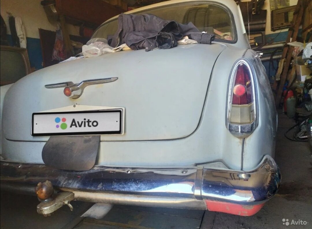 Вид сзади Волги 