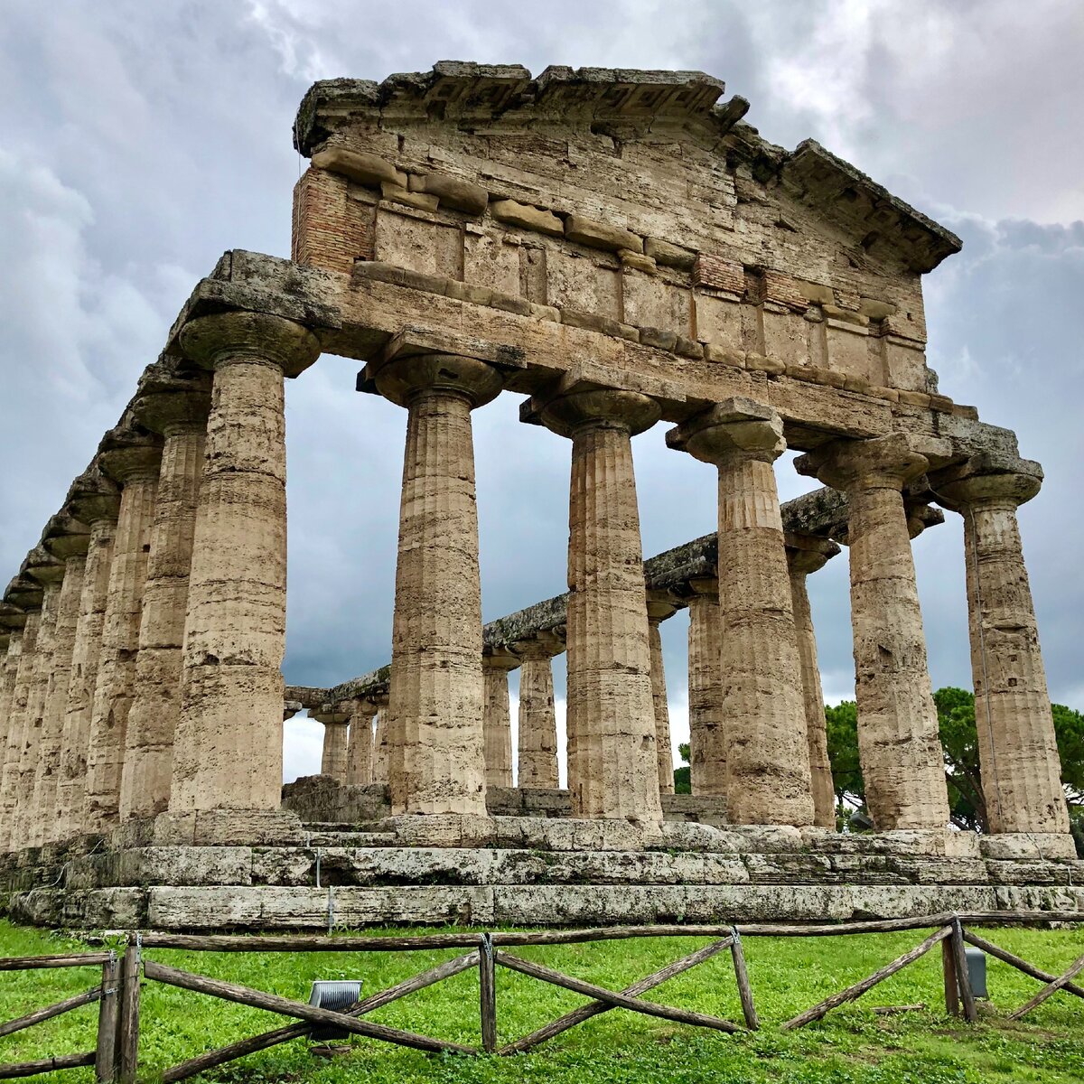 Храм крылатой Афины Греция