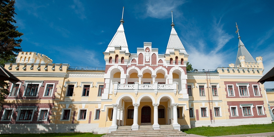 Усадьба Фон Дервиза Кирицах                                                                              https://www.google.com/url?sa=i&url=https%3A%2F%2Fru.m.wikipedia.org%2Fwiki%2F%25D0%25A4%25D0%25B0%25D0%25B9%25D0%25BB%3A%25D0%2597%25D0%25B0%25D0%25BC%25D0%25BE%25D0%25BA_%25D0%25B1%25D0%25B0%25D1%2580%25D0%25BE%25D0%25BD%25D0%25B0_%25D1%2584%25D0%25BE%25D0%25BD_%25D0%25B4%25D0%25B5%25D1%2580%25D0%25B2%25D0%25B8%25D0%25B7%25D0%25B0.jpg&psig=AOvVaw2zxQ3PlXhcy3bkzgxhifgz&ust=1592380465546000&source=images&cd=vfe&ved=0CAIQjRxqFwoTCPCHutntheoCFQAAAAAdAAAAABA1