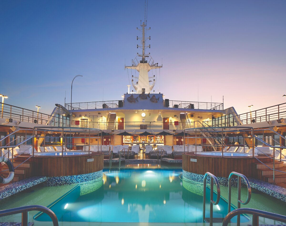 Верхняя палуба Oceania Insignia