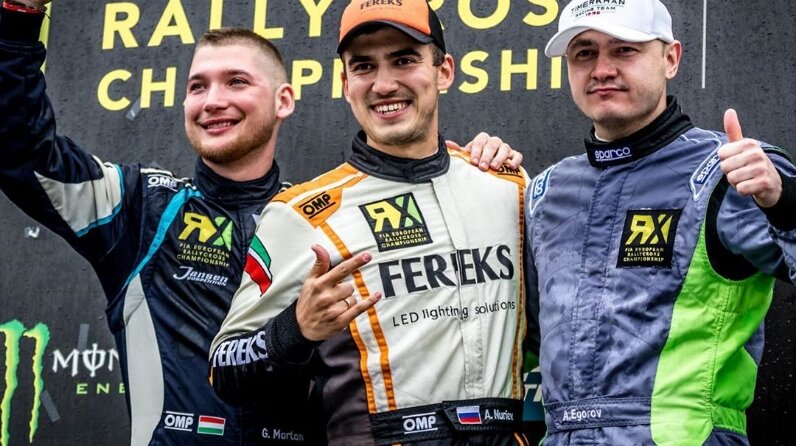 Айдар Нуриев по центру