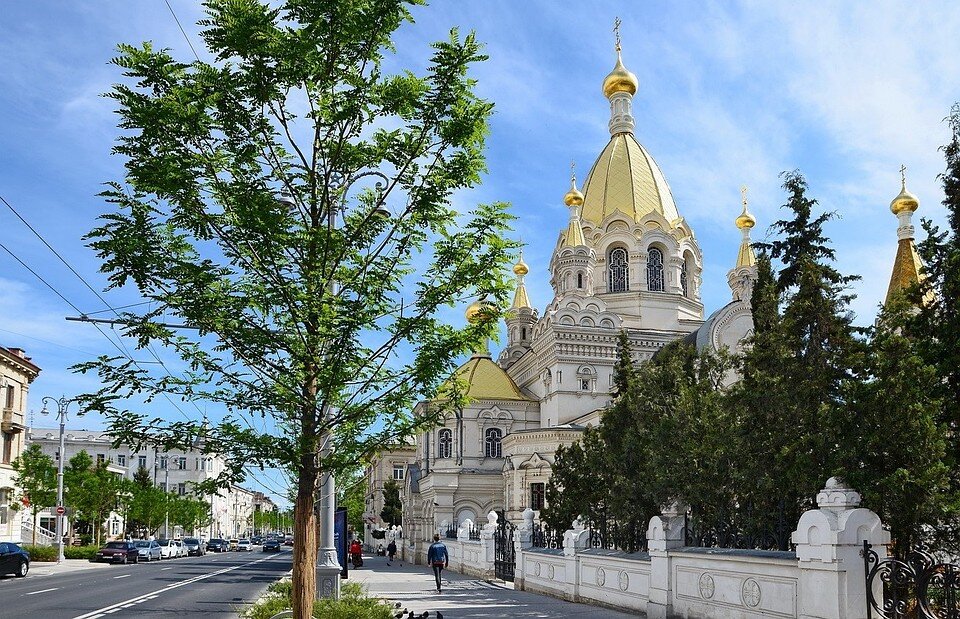 Большая морская улица в Севастополе. Фото: Юрий ЮГАНСОН