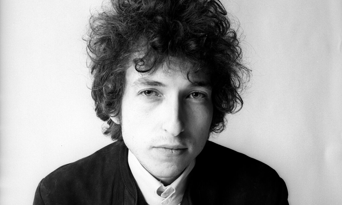 фото: https://medium.com/@thomasmitchelhill/bob-dylan-isnt-just-a-musician-he-s-a-mind-altering-substance-16662a44ae9b