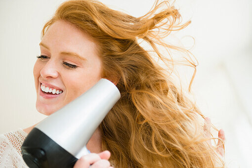 Как быстро высушить волосы и не повредить их