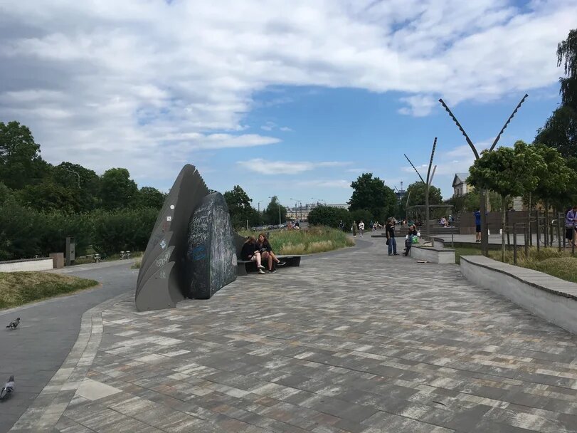 Общественное пространство на Карповке