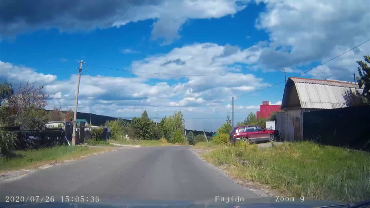 в начале дома поскромнее