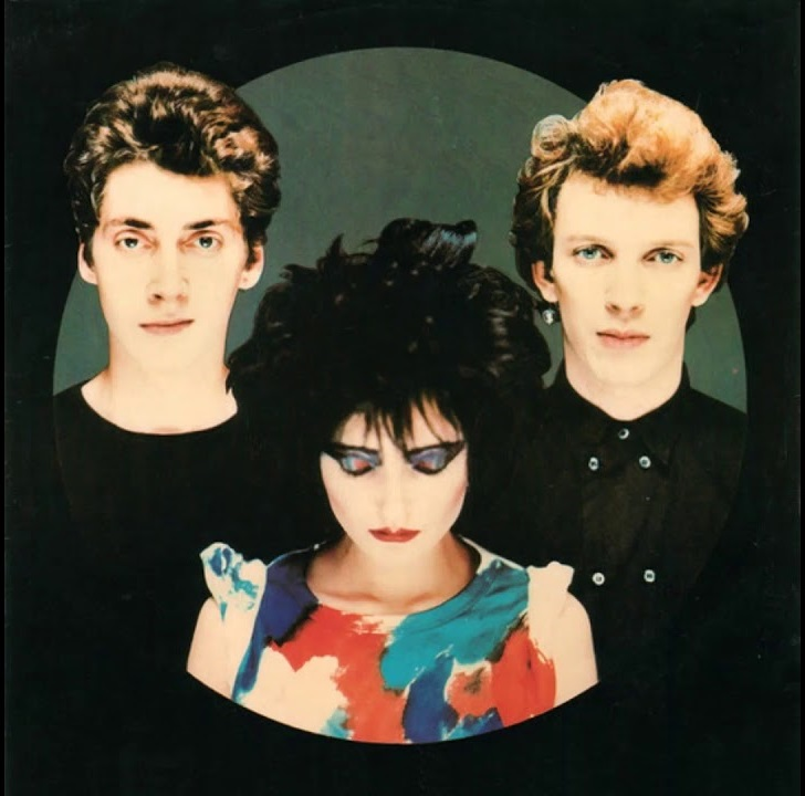 Группа jigsaw feeling. Banshee группа. Siouxsie and the Banshees. Siouxsie and the Banshees 1980. Siouxsie and the Banshees 1980 - Kaleidoscope.