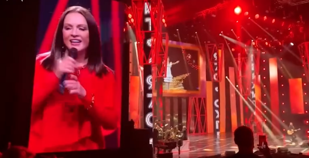 София Ратару выступает на Песне года 2020 Источник kp.ru