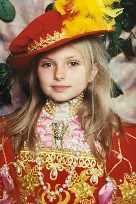 Ольга Паршина в детстве.Фото Яндекс.Картинки.