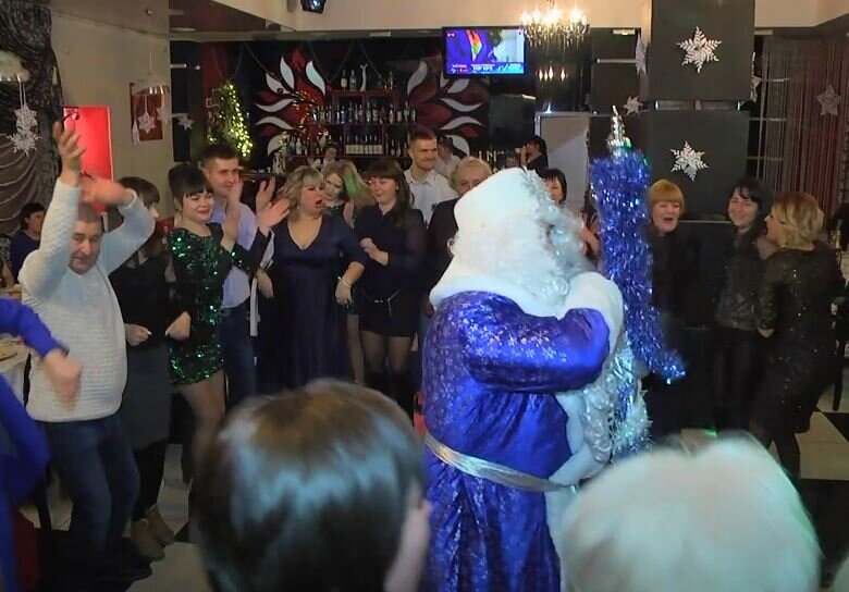 Какие заведения будут работать в новогоднюю ночь