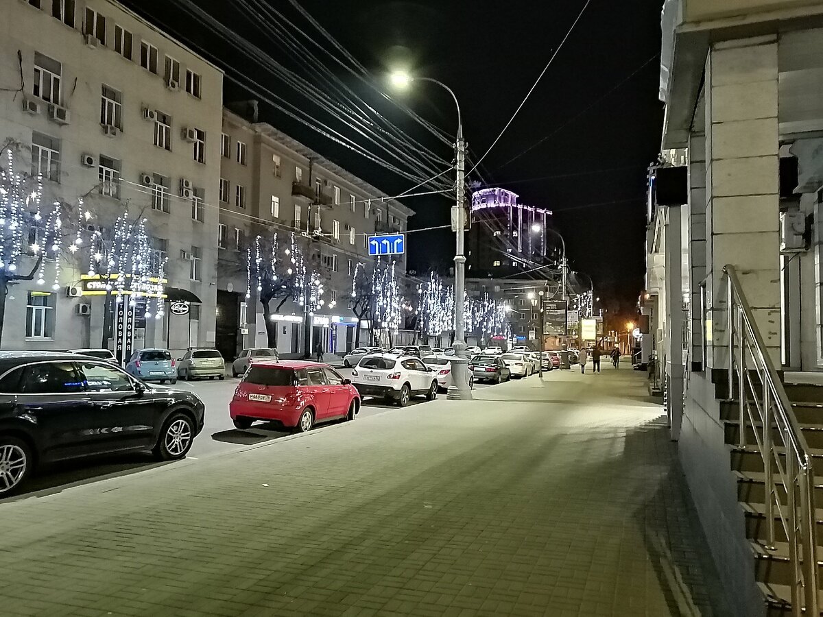 Тихий старый центр Воронежа.