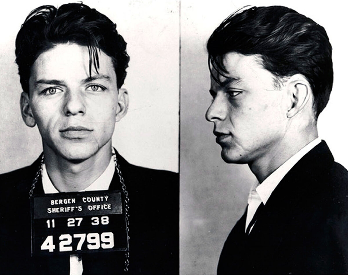 фото: https://jazzpeople.ru/jazz-in-faces/fryenk-sinatra-mister-golubye-glaza/