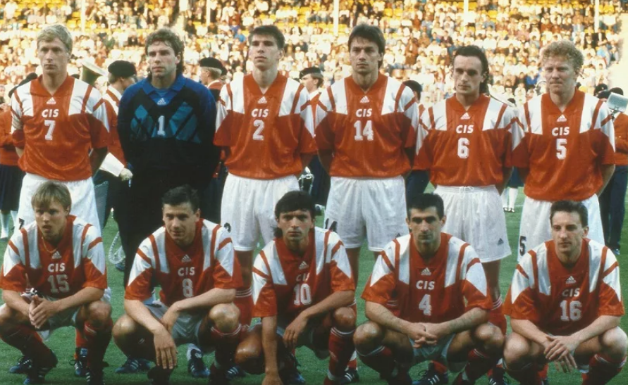 сборная снг евро 1992. сборная снг евро 1992. красная машина футбол. сборная снг на евро 1992 года. чемпионат европы 1992 года сборная ссср.