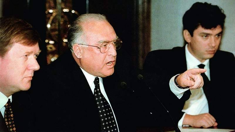 Премьер министр 1990. Немцов Ельцин Черномырдин Чубайс. Черномырдин 1996. Черномырдин и Немцов.
