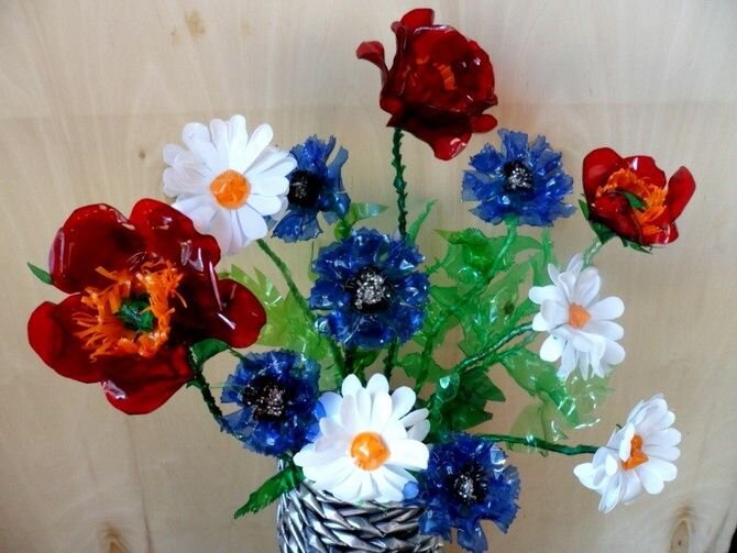 Публикация «Изготовление цветов в технике оригами „Букет к празднику 8 Марта“» размещена в разделах