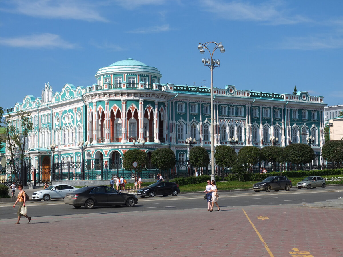 Дом профсоюзов (бывший дом Севастьянова).