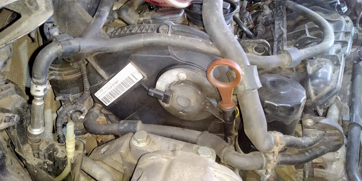 Верхняя крышка ГРМ