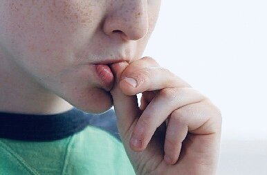 #вредная привычка #ногти #мама #дети 