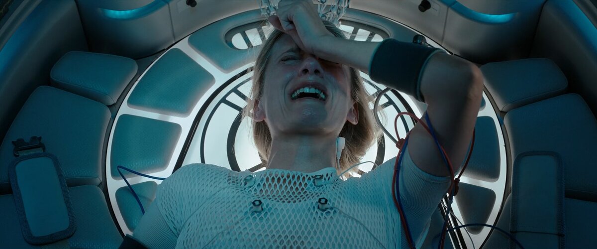 Дженнифер лоуренс фильм про космос. Фильм пассажиры 2016 космос. Пассажиры 2016. Фильм пассажиры 2016 космос дженнифер лоуренс. Пассажиры фильм 2016 дженнифер лоуренс и крис прэтт.