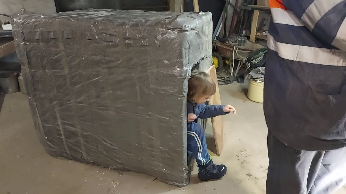 Вот такая  получилась "переноска" для козла